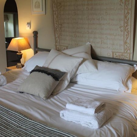 Roundhill Farmhouse Kelston Buitenkant foto