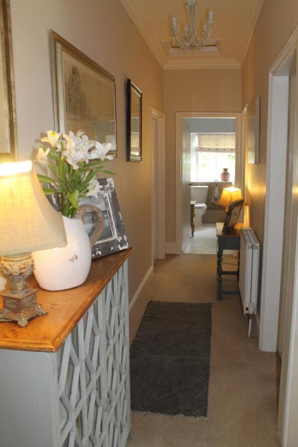 Roundhill Farmhouse Kelston Buitenkant foto
