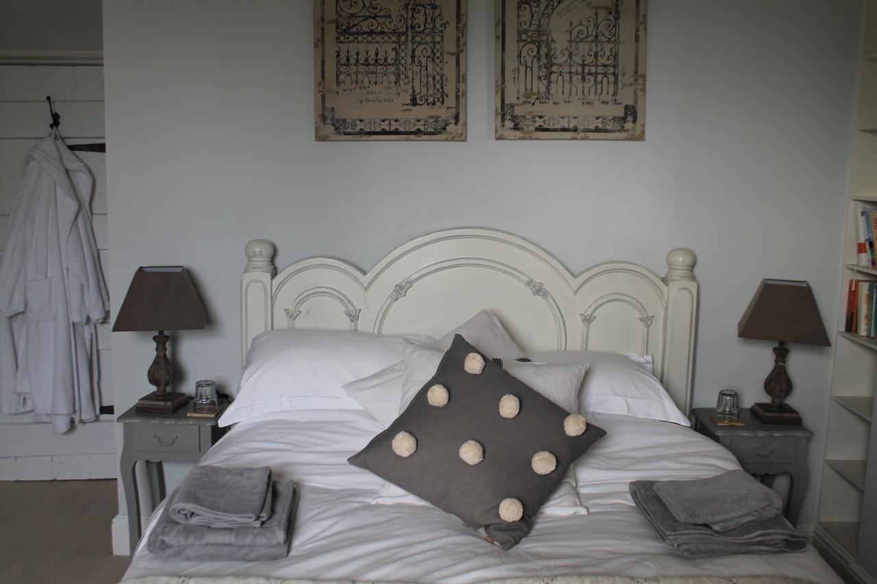 Roundhill Farmhouse Kelston Buitenkant foto